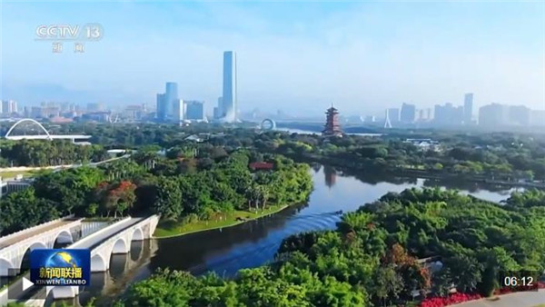 总书记与我们在一起丨建设健康中国 增进民生福祉