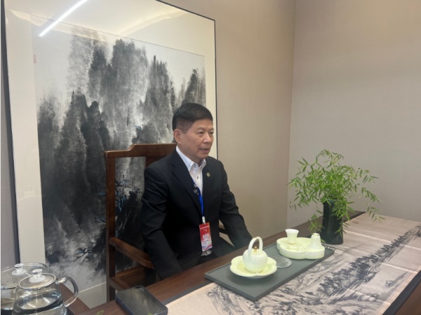 华文媒体高层:冀加深与深圳的文化交流 促进共同进步