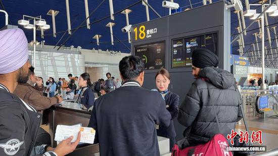 China Eastern resumes Shanghai–Delhi passenger flights