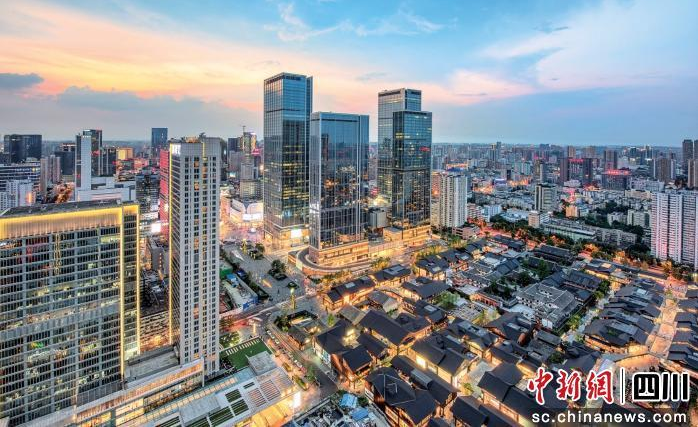 品位锦江启新程：双核驱动谋发展 产商共兴绘蓝图