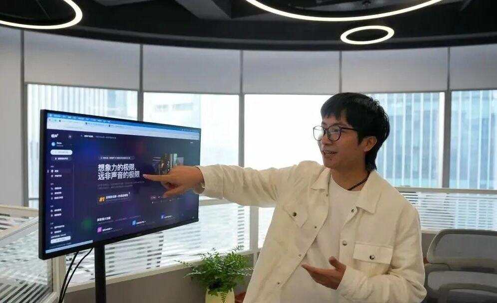 青年人才加速生长，推动广东AI产业蓬勃向上｜羊晚快评