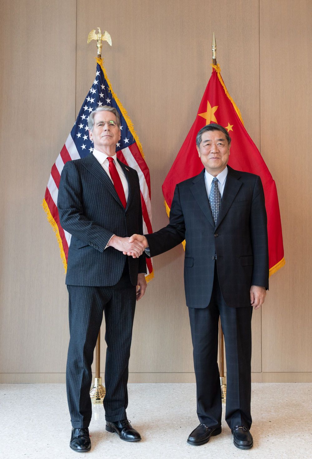 中美经贸磋商在美国纽约开始举行